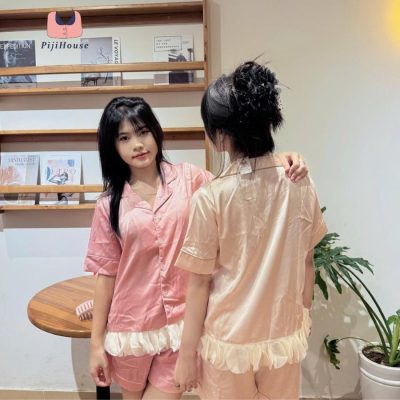 Pijama đôi với bạn thân