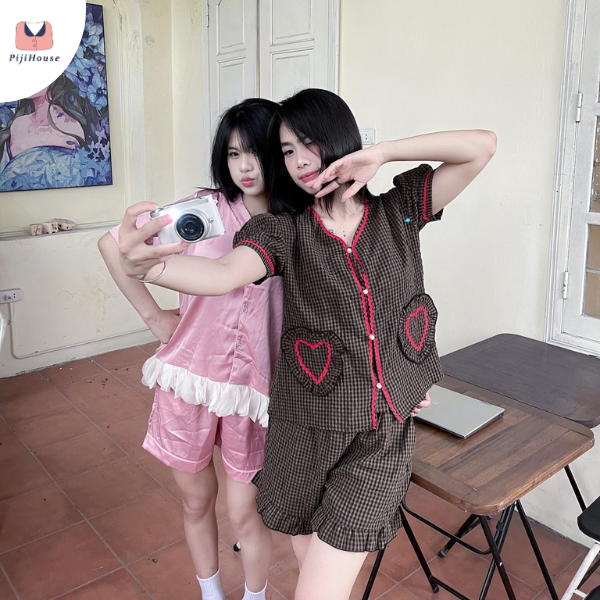 đồ ngủ pijama là gì